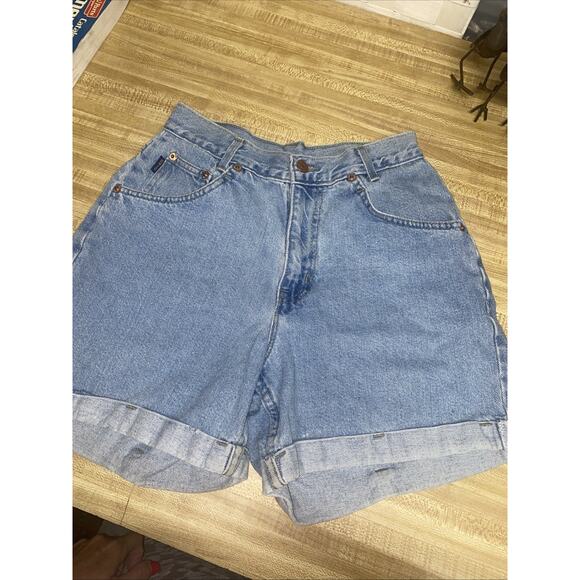 Vintage Chic Denim Shorts Women’s Small High Rise 100% Cotton Blue Jean Cuffed - Picture 1 of 8